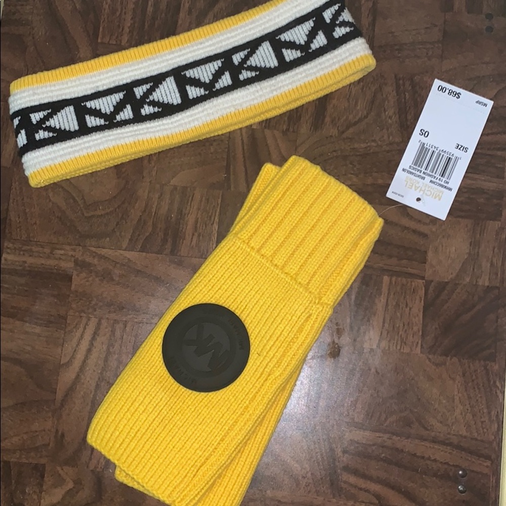 Michael Kors Headband and Gloves set!